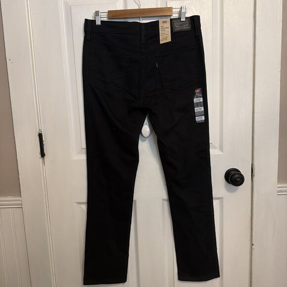 NEW Levi’s Women’s 312 Shaping Slim Hypersoft Black Size 32 14S Short Chino - Picture 7 of 10
